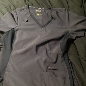 Scrub top good condition